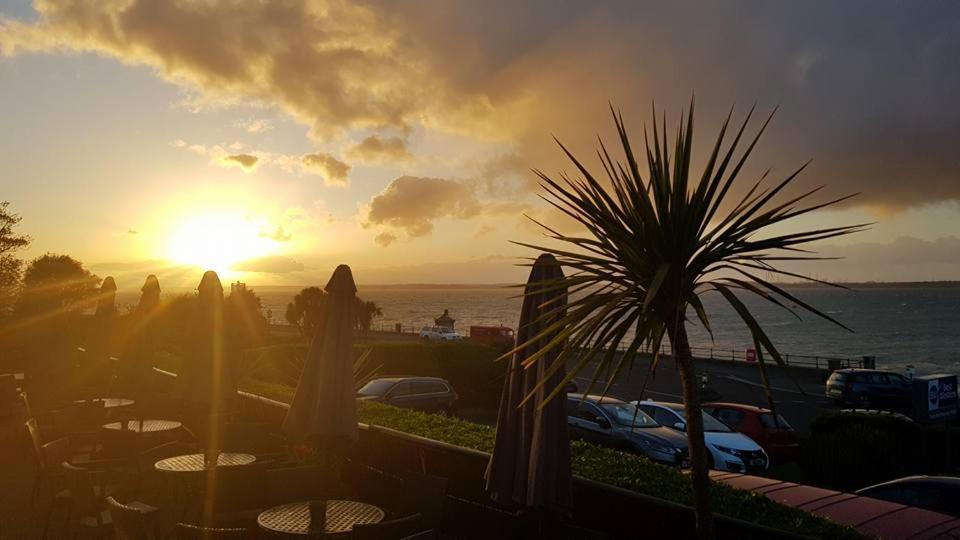 Best Western New Holmwood Hotel Cowes  Exterior photo